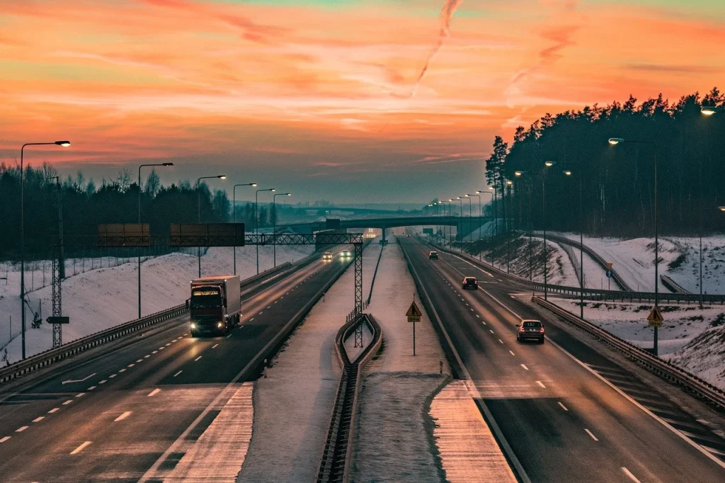 Podwyżki opłat drogowych w Polsce od 1 stycznia 2024