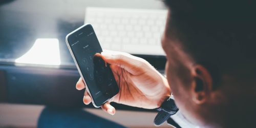 phone-869669_1920