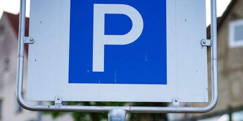 sign-4305639_1280